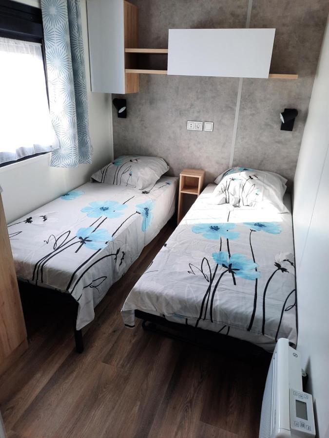 Jpp Marie Ange Proprietaire Hotel Saint-Julien-en-Born Luaran gambar