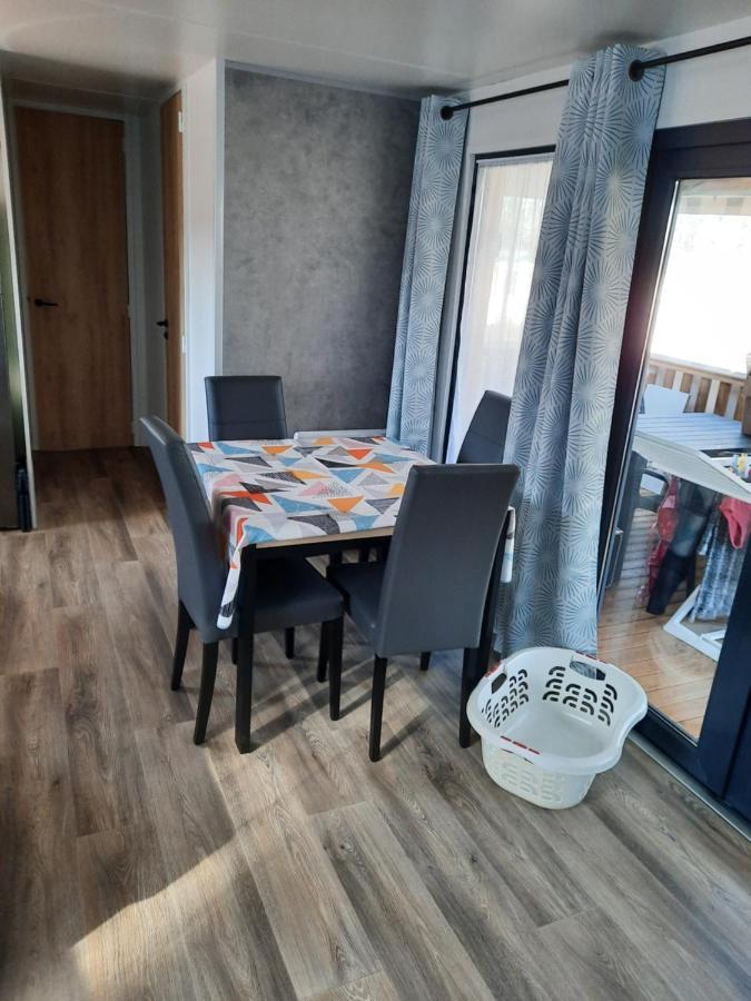 Jpp Marie Ange Proprietaire Hotel Saint-Julien-en-Born Luaran gambar