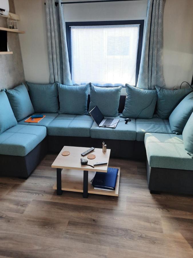 Jpp Marie Ange Proprietaire Hotel Saint-Julien-en-Born Luaran gambar