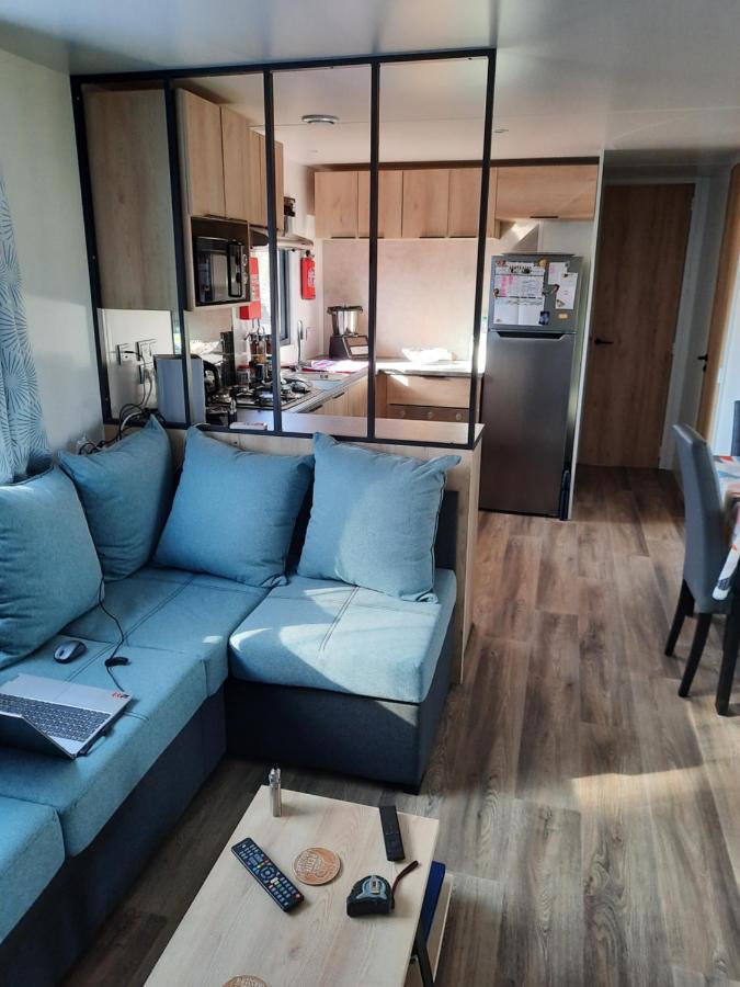 Jpp Marie Ange Proprietaire Hotel Saint-Julien-en-Born Luaran gambar